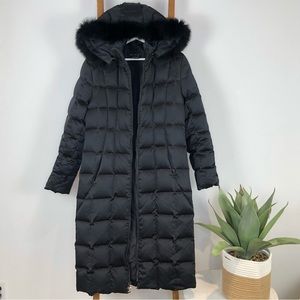 Searle black goose down puffer coat with hood size 6